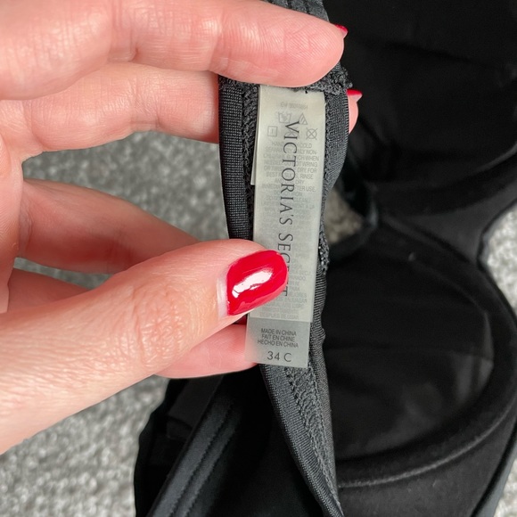 Strapless push up Victoria’s Secret swim top - Picture 3 of 3